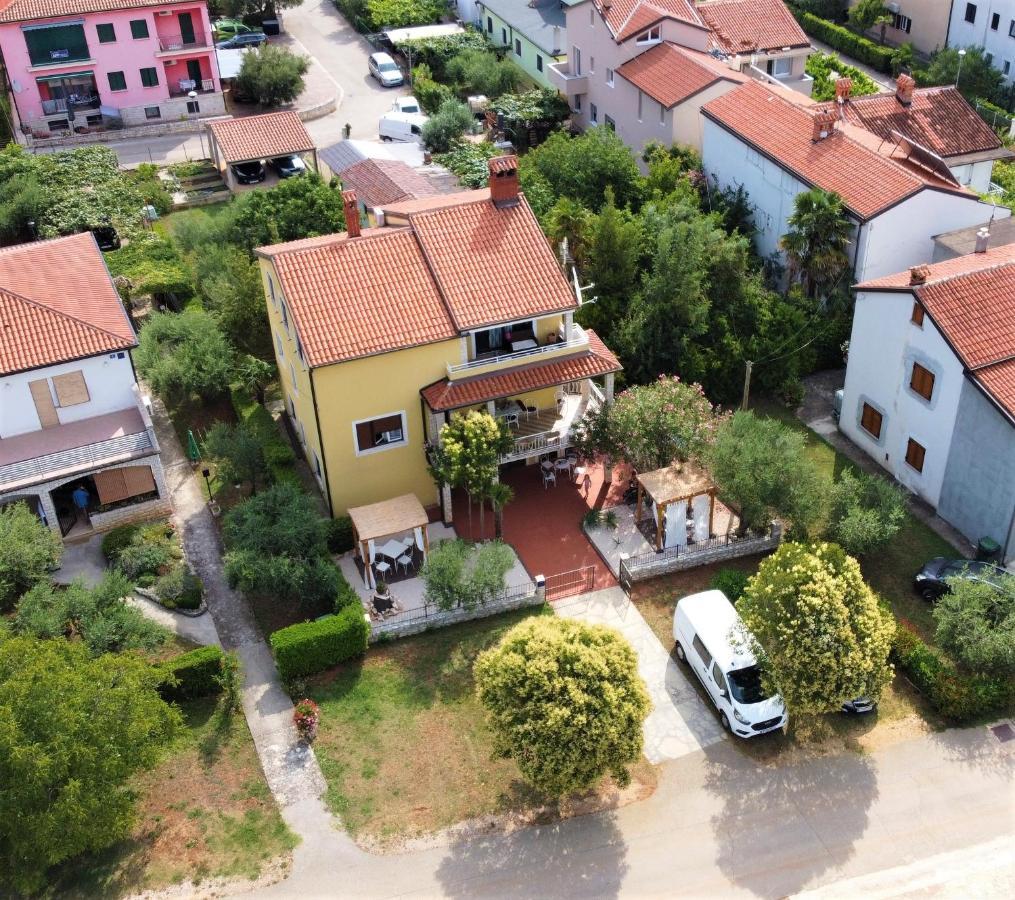 Belvedere Apartments Umag Exterior photo